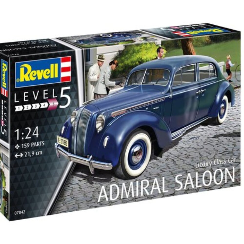 Revell 1:24 scale Luxury Class Car Admiral Saloon plastic model New in Box